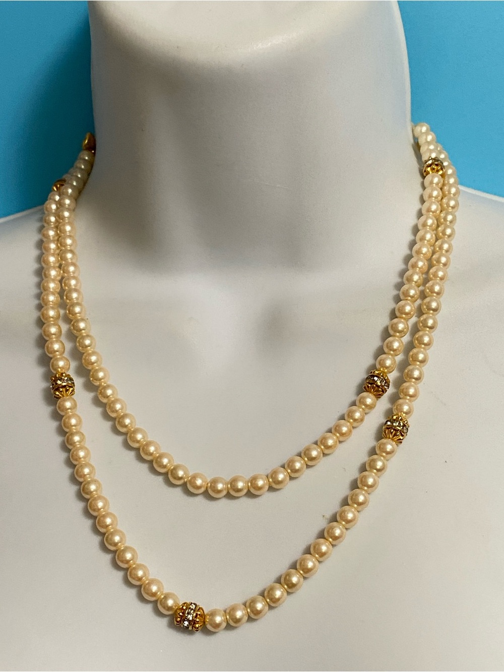 Vtg LCi LIZ CLAIBORNE Faux Pearl & Rhinestone Long Necklace